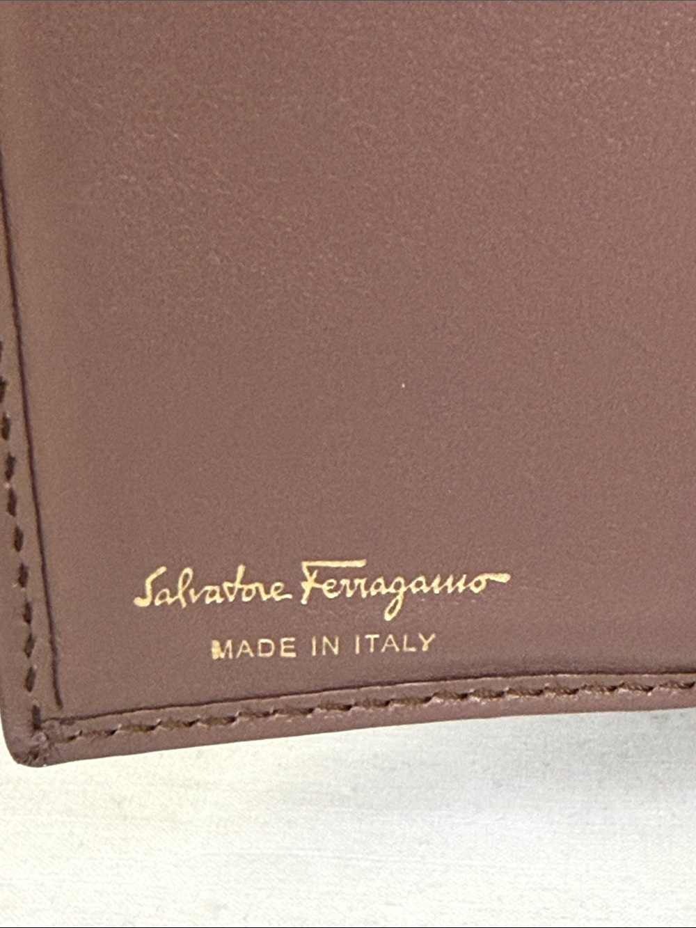 Salvatore Ferragamo Gancini Clip Pebbled Leather Bifold Wallet Brown Italy - Picture 6 of 9